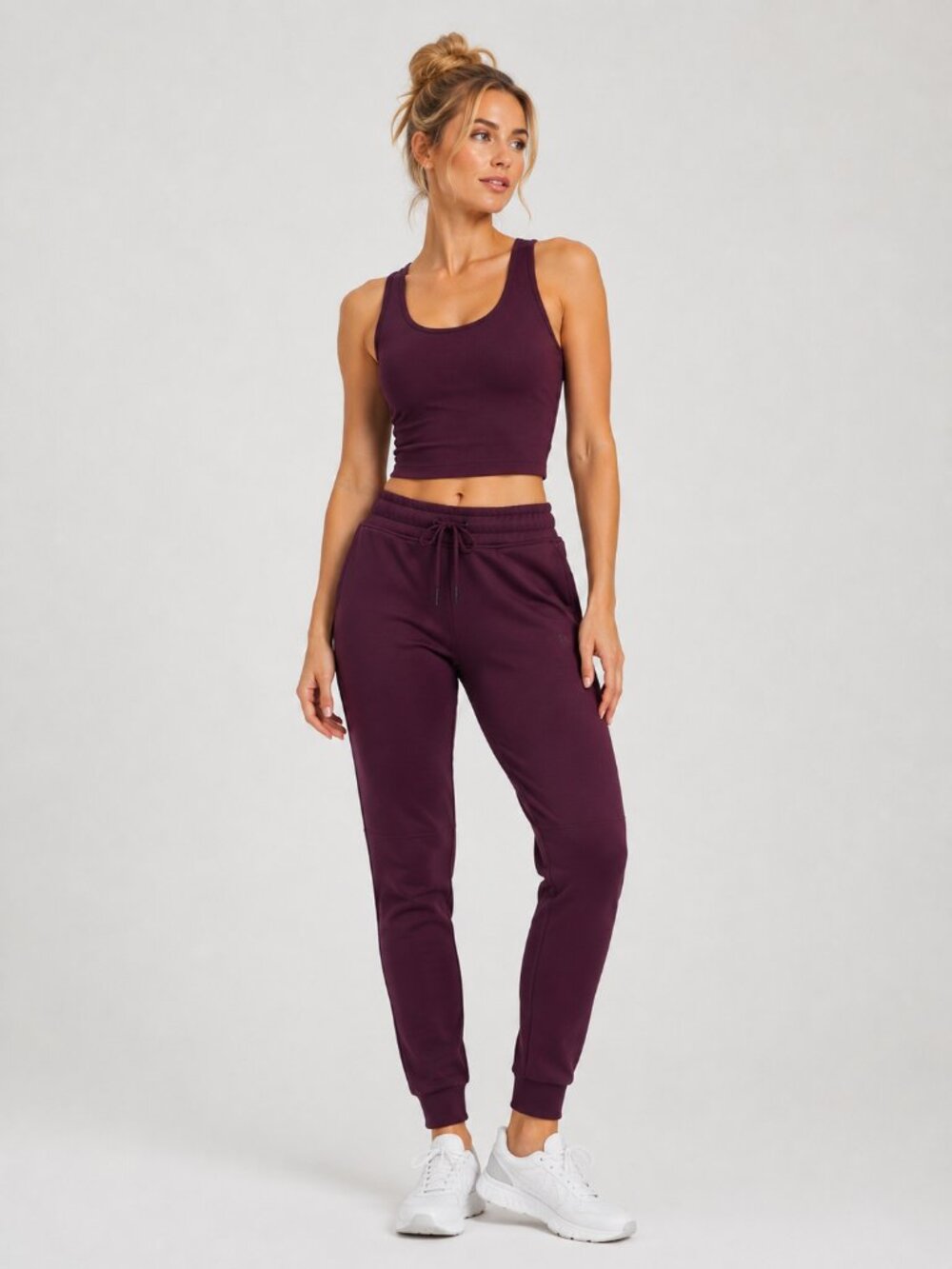 NWT Endeavor Train Mid-Rise Jogger Plum Wine Medium Cooling Performance Workout